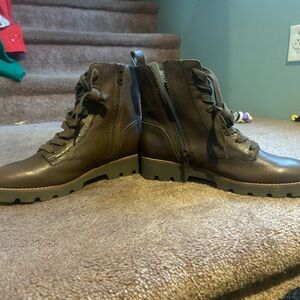 Vionic Brown Ankle Boots